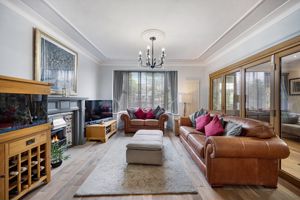 Lounge- click for photo gallery